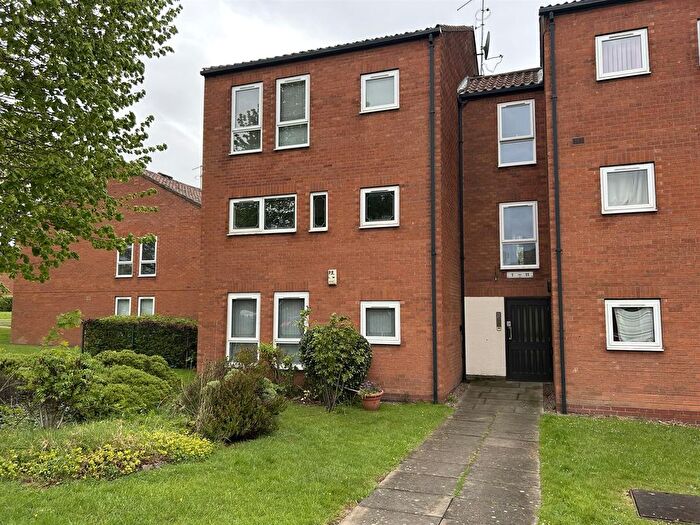2 Bedroom Flat To Rent In Hungerfield Road, Castle Bromwich, Birmingham, B36