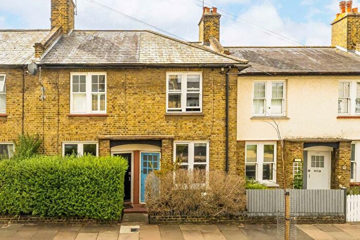 2 Bedroom Property For Sale In Cowick Road, Tooting, SW17