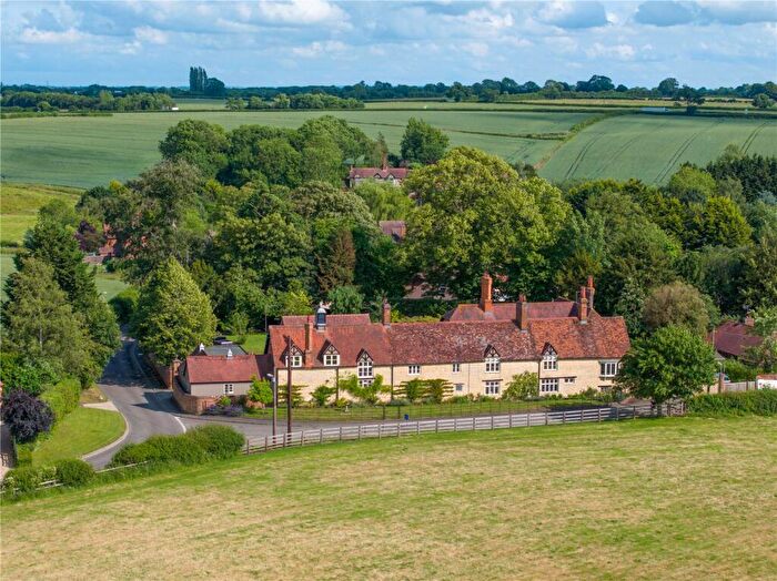 6 Bedroom Detached House For Sale In Radclive, Buckingham, MK18