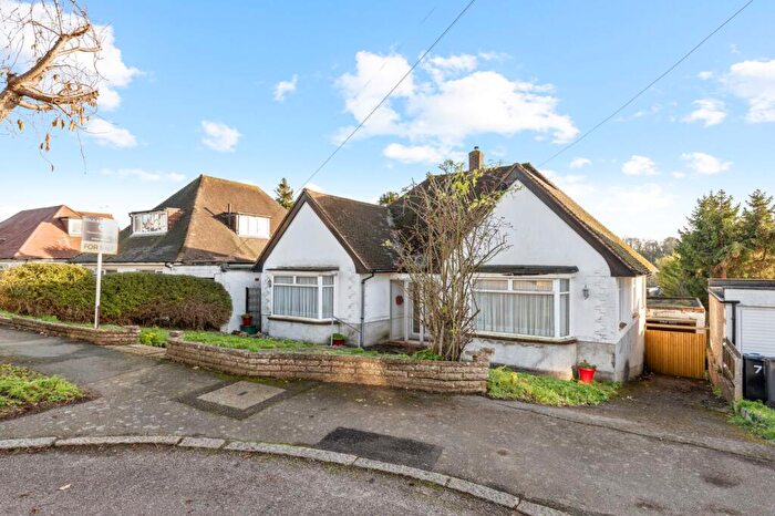 2 Bedroom Detached Bungalow For Sale In Westfield Avenue, South Croydon, CR2