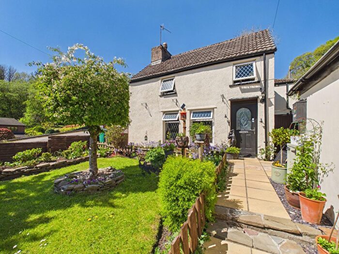 2 Bedroom Cottage For Sale In Queen Square, Ebbw Vale, NP23