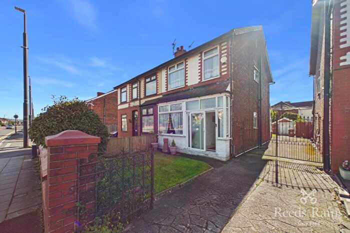 3 Bedroom Semi Detached House For Sale In Droylsden Road, Audenshaw, Manchester, Greater Manchester, M34