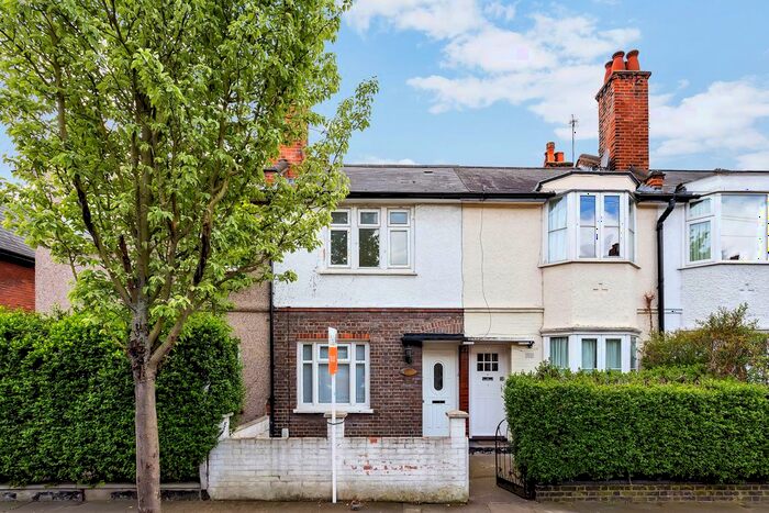 2 Bedroom Terraced House To Rent In Derinton Road, London, SW17