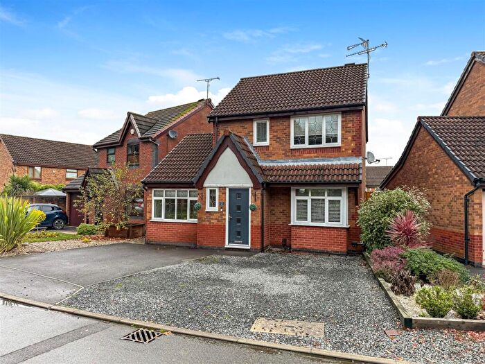 3 Bedroom Detached House For Sale In Laburnum Close, Woodlands Park, Bedworth * Three / Four Bedrooms *, CV12