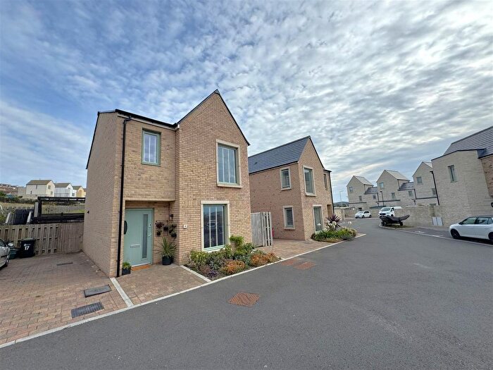 3 Bedroom Detached House For Sale In Mulberry Avenue, Portland, DT5