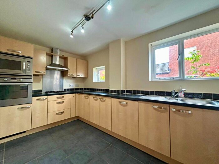 4 Bedroom Detached House To Rent In Turneys Drive, Wolverton Mill, MK12