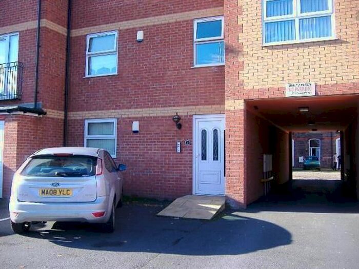 2 Bedroom Flat To Rent In Archbrook Mews Flat, Stoneycroft, Liverpool, L13