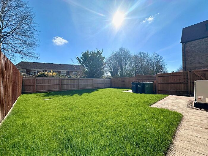 4 Bedroom Property To Rent In Down House Drive, Cambridge, CB3
