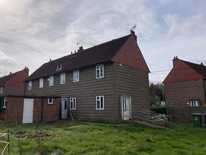 3 Bedroom Semi-Detached House For Sale In The Close, Holt, NR25