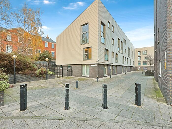 2 Bedroom Flat For Sale In Maidstone Road, Norwich, NR1