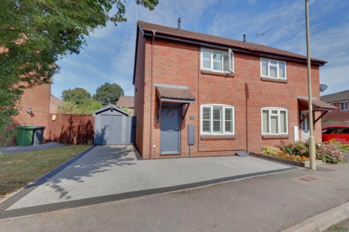 3 Bedroom Semi-Detached House For Sale In Lowland Road, Denmead, PO7