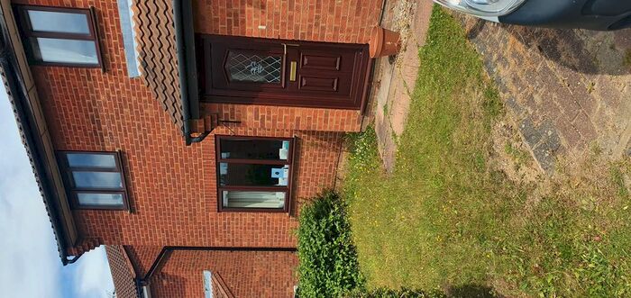 3 Bedroom Terraced House To Rent In Gisburn Close, Milton Keynes, Buckinghamshire, MK13