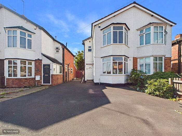 3 Bedroom Semi Detached House For Sale In Moor End Lane, Erdington, Birmingham, B24