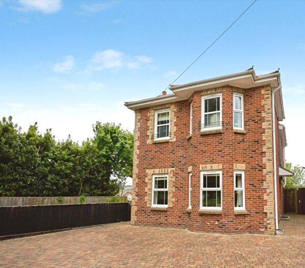 2 Bedroom Detached House For Sale In Kite Hill, Wootton Bridge, Ryde, Isle Of Wight, PO33