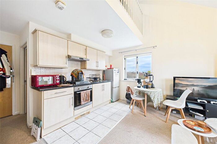 2 Bedroom Apartment To Rent In Drift Way, Colnbrook, Slough, Berkshire, SL3