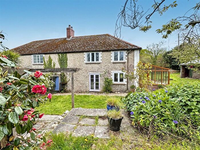 3 Bedroom Property For Sale In Hawkchurch, Axminster, EX13
