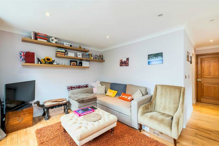 1 Bedroom Flat To Rent In Courtfield Road, Kensington, London, SW7