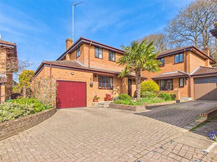 3 Bedroom Detached House For Sale In Blackbird Way, Bransgore, Christchurch, Dorset, BH23