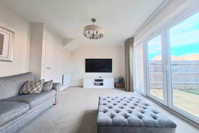 4 Bedroom Property To Rent In Emmeline Avenue, Swanscombe, DA10