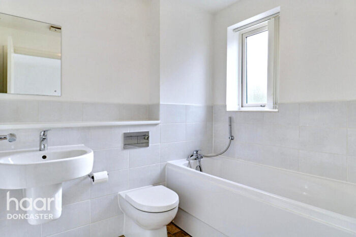 2 Bedroom Semi-Detached House For Sale In School House Mews, Hyde Park, Doncaster, DN1