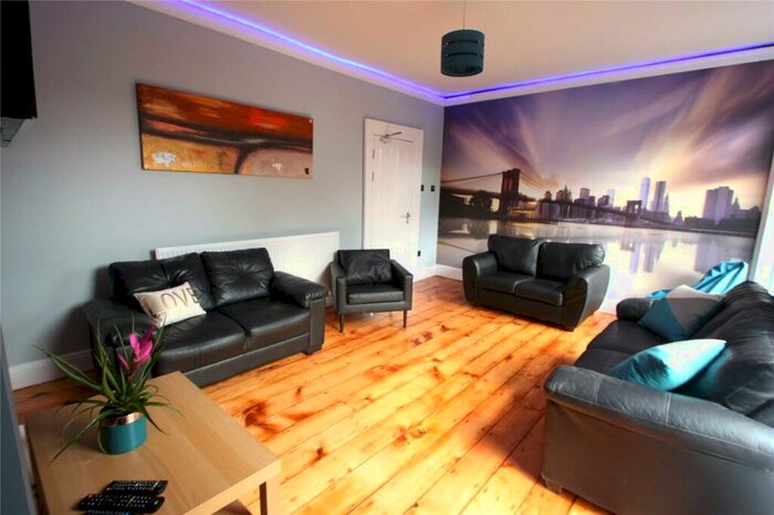 8 Bedroom Terraced House To Rent In Bryn Teg Terrace, Bangor, Gwynedd, LL57