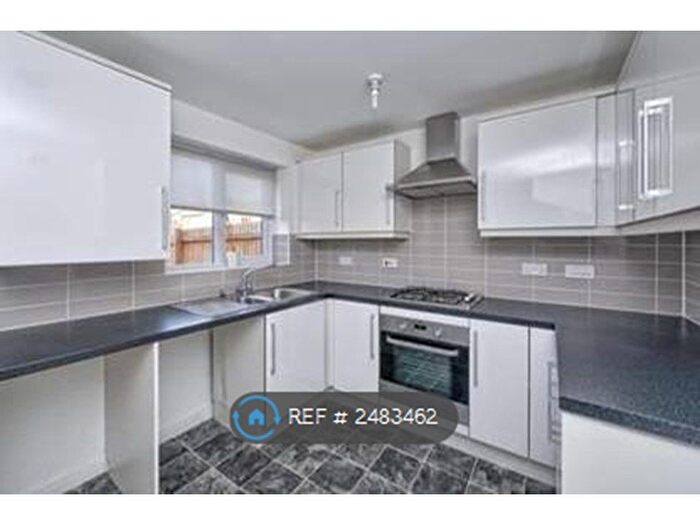 3 Bedroom Semi-Detached House To Rent In Ferriday Fields, Telford, TF7