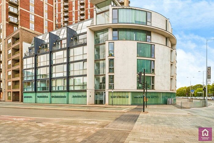 2 Bedroom Flat For Sale In Transport House, Crescent, Salford, Manchester City Centre, M5