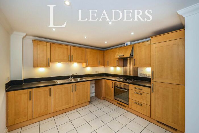 2 Bedroom Apartment To Rent In St Pirans Avenue, Portsmouth, PO3