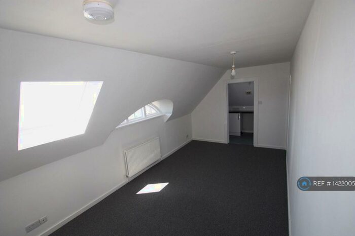 Studio To Rent In Wallasey, Wirral, CH45