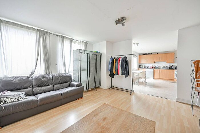 2 Bedroom Flat For Sale In Crown Close, Winkfield Road, London, Wood Green, London, N22