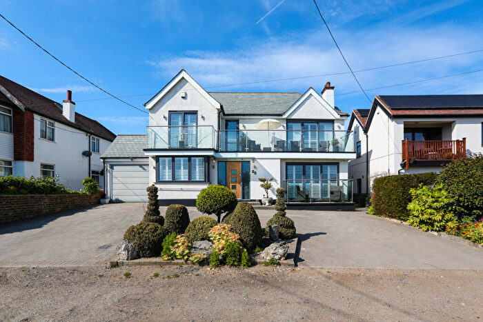 4 Bedroom Detached House For Sale In St. Marys Road, Benfleet, SS7