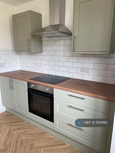 2 Bedroom Semi-Detached House To Rent In Milne Road, Hull, HU9