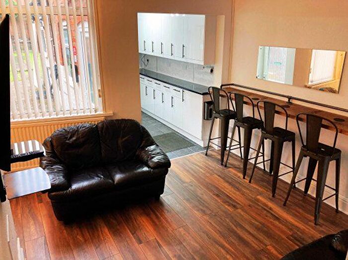 4 Bedroom Terraced House To Rent In George Street, Loughborough, Leicestershire, LE11