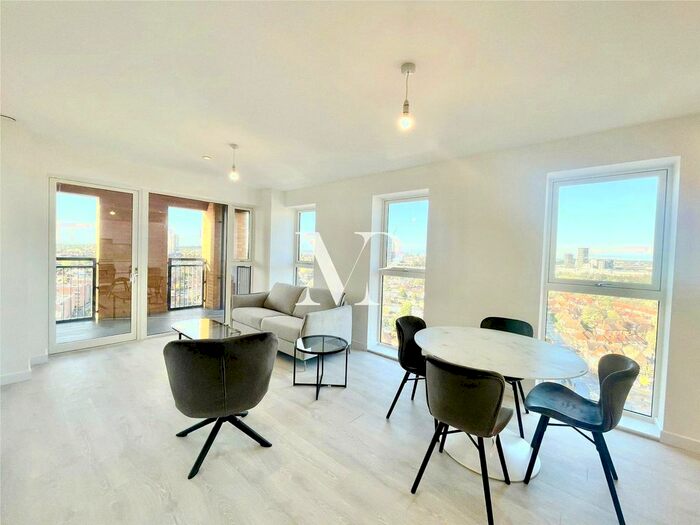 2 Bedroom Flat To Rent In Tabbard Apartments, Western Circus, W3