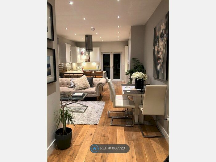 2 Bedroom Flat To Rent In Fulham, London, SW6