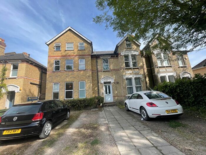 2 Bedroom Apartment To Rent In Barnmead Road, Beckenham, BR3