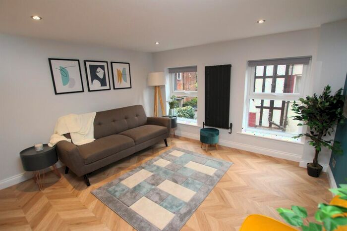 2 Bedroom Apartment To Rent In Flat A, The Coach House, NG3