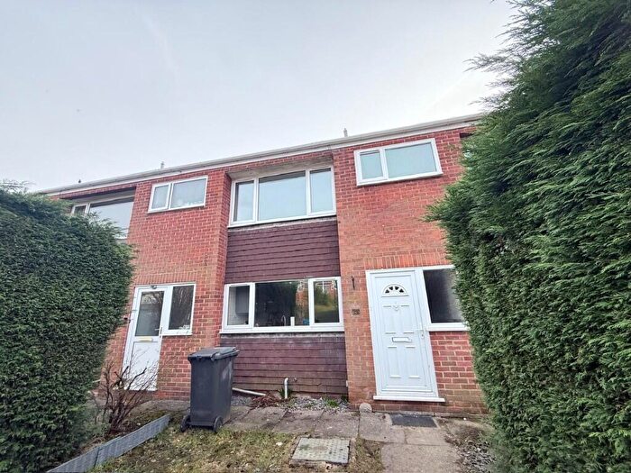 3 Bedroom Town House To Rent In Croft End, DE21