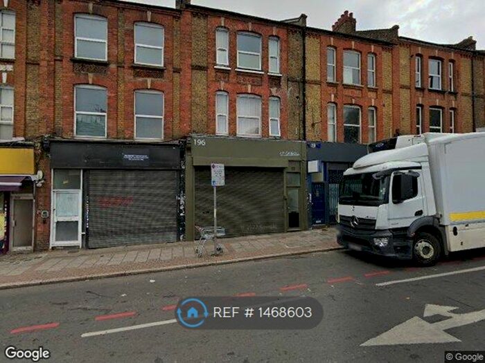 2 Bedroom Flat To Rent In Tulse Hill, London, SW2