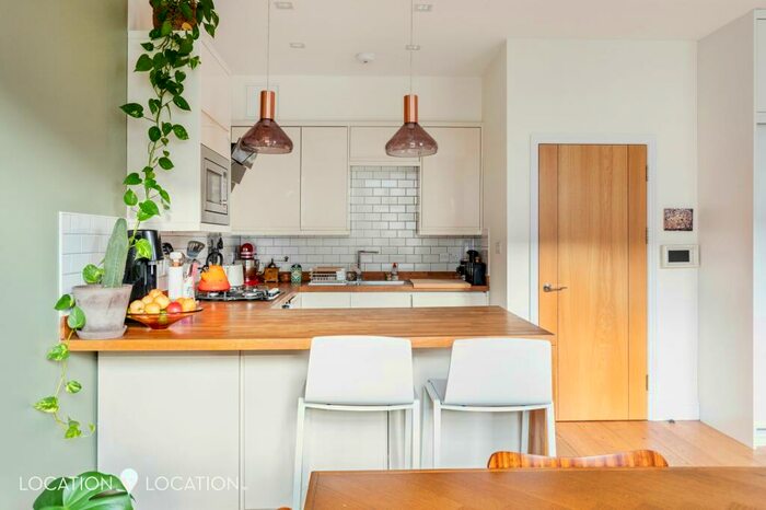 1 Bedroom Flat To Rent In Jenner Road, London, N16