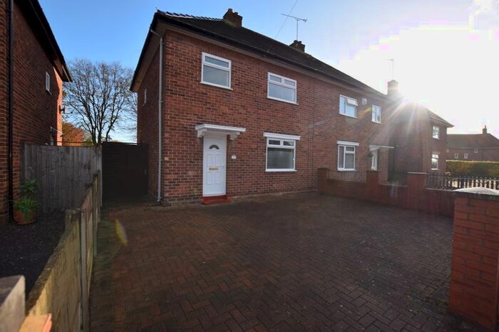 3 Bedroom Semi-Detached House To Rent In Ludlow Road, Blacon, Chester, CH1
