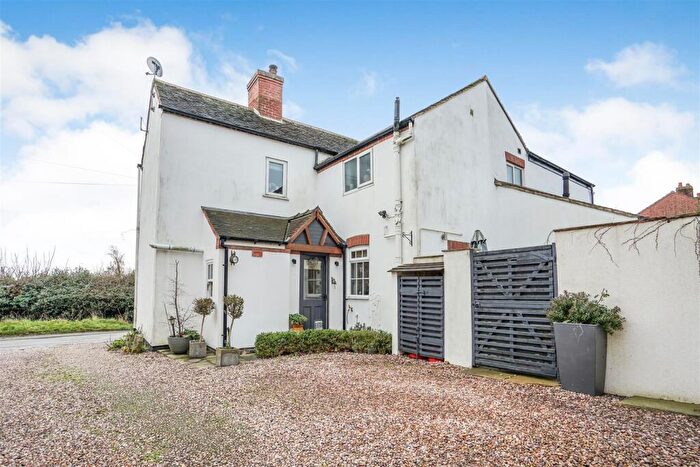 2 Bedroom Cottage For Sale In School Lane, Newton Burgoland, LE67