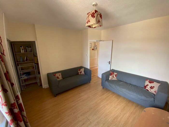 3 Bedroom Terraced House To Rent In St Michaels Avenue, Pontypridd, CF37