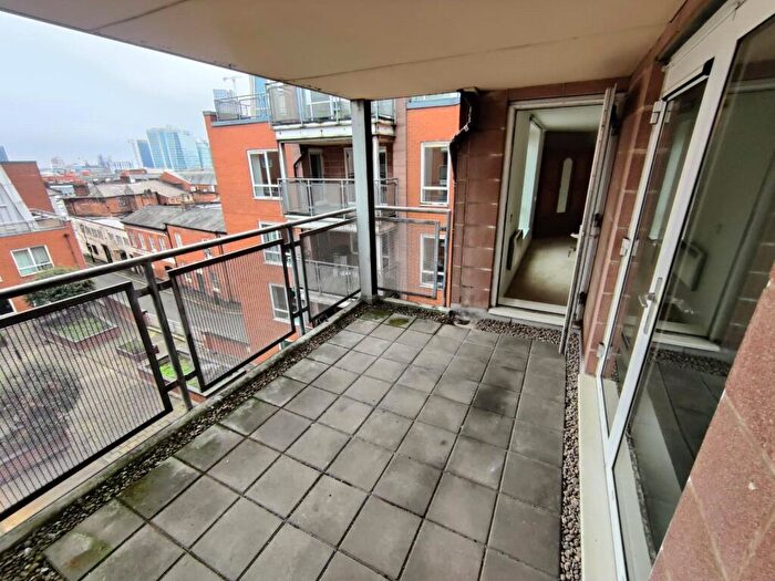 2 Bedroom Apartment To Rent In Warstone Lane, Birmingham, B18