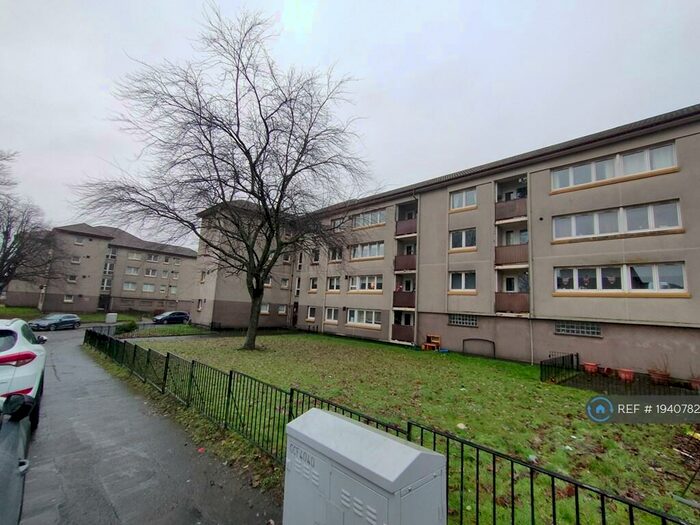 2 Bedroom Flat To Rent In Keal Avenue, Glasgow, G15