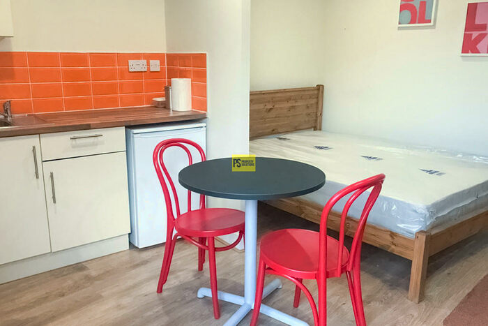 Studio To Rent In Tiverton Road, Selly Oak - Student Studio, B29