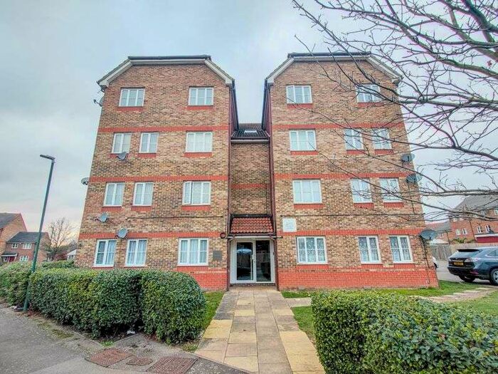 1 Bedroom Property To Rent In Fairway Drive, Thamesmead, London SE28