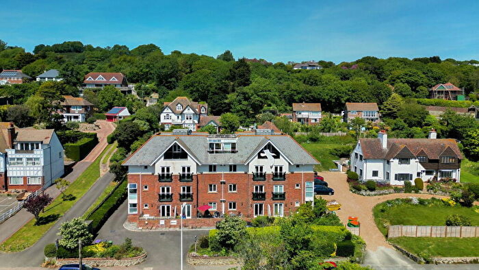 2 Bedroom Flat For Sale In Seabrook Road, Hythe, Kent, CT21