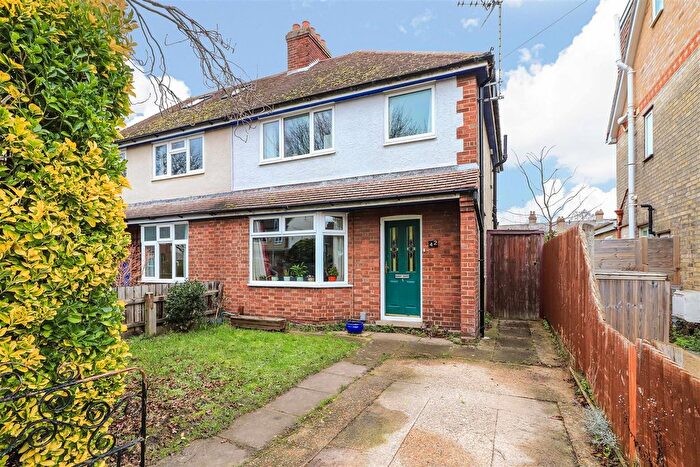 3 Bedroom Semi Detached House For Sale In Greville Road, Cambridge, CB1