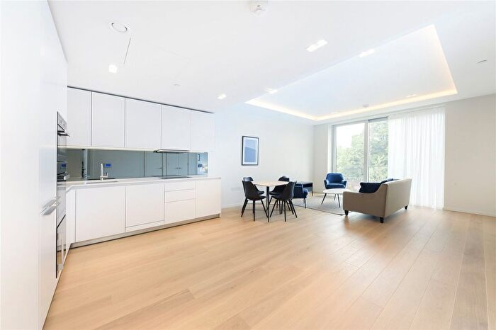 2 Bedroom Flat To Rent In Lillie Square, Earl's Court, London, SW6